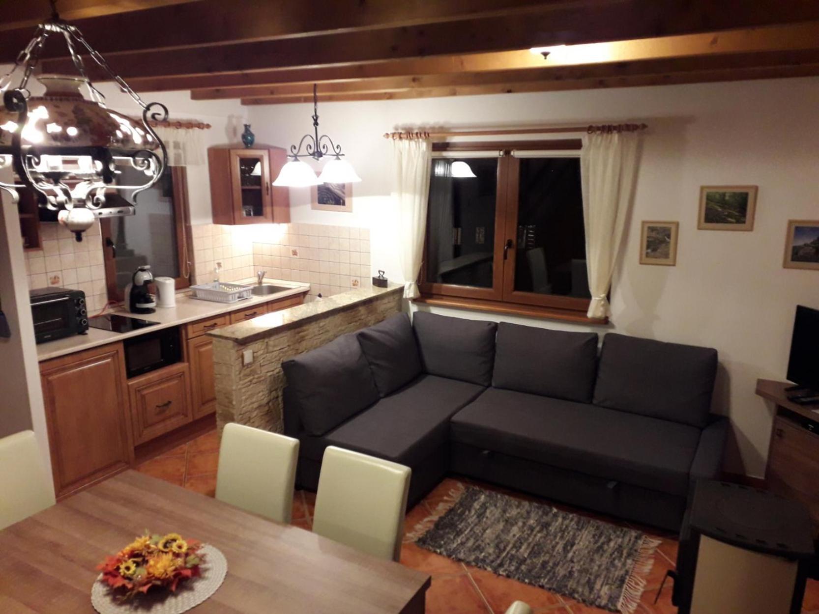 Cseresznyevirag Vendeghazak Kovagoszolos Rum bild